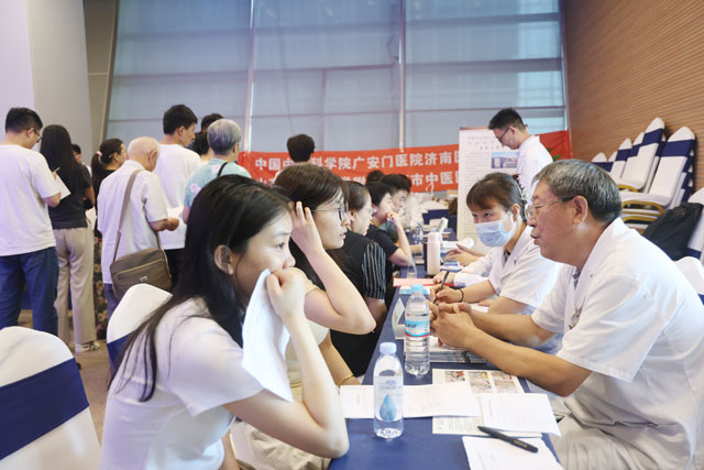 ���񿵶�̬����Ժ�߽���³��ҩ��չ������ů�ġ�����ͬ�С��